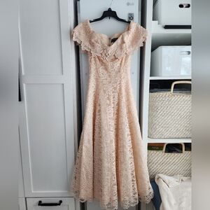 Women's junior vintage prom occasions gown. Cachet by Bari Protas